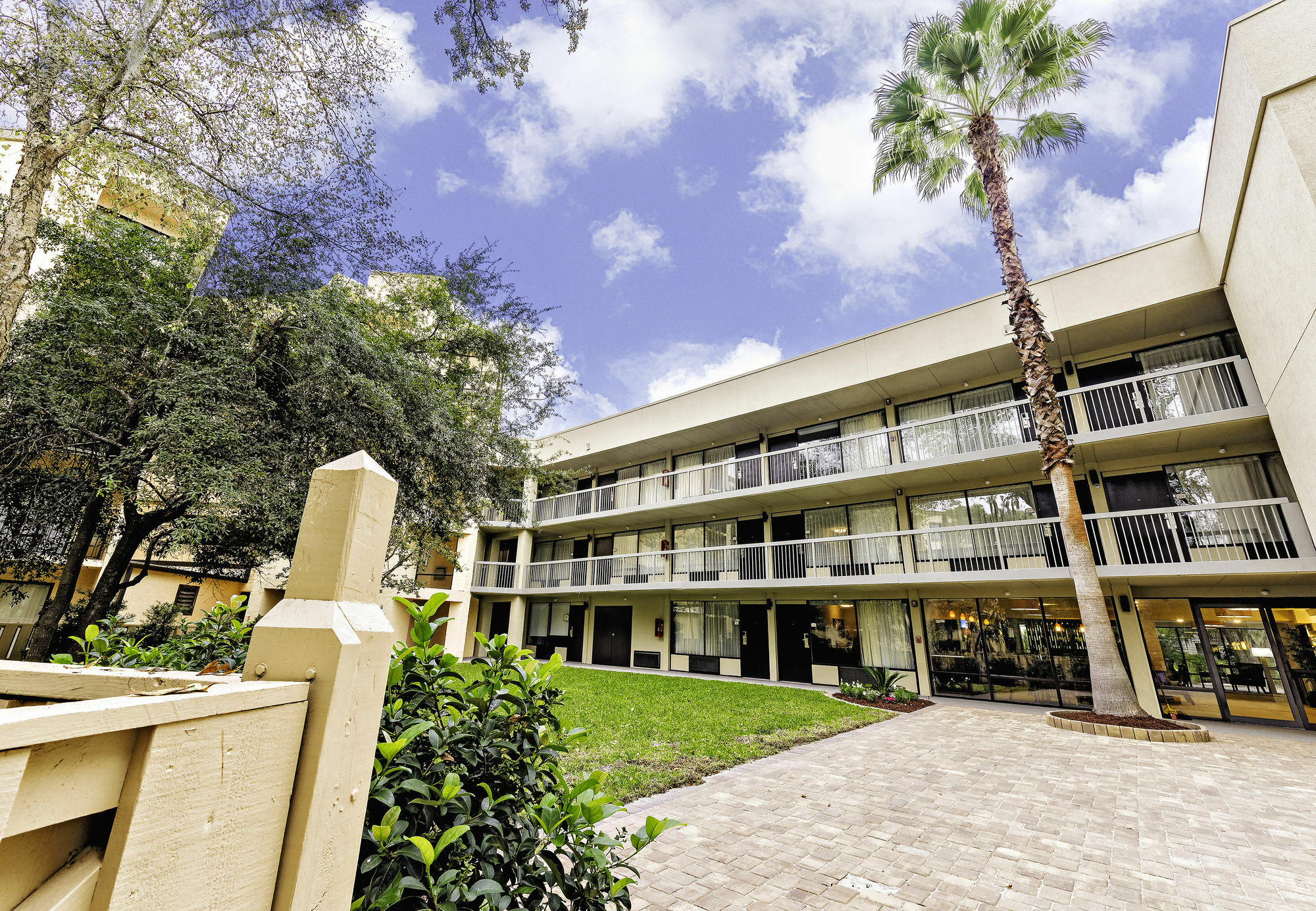 Best Western Ocean Breeze Inn Hilton Head Island Exterior foto